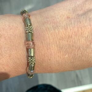 Beautiful bracelet, 7 1/2”